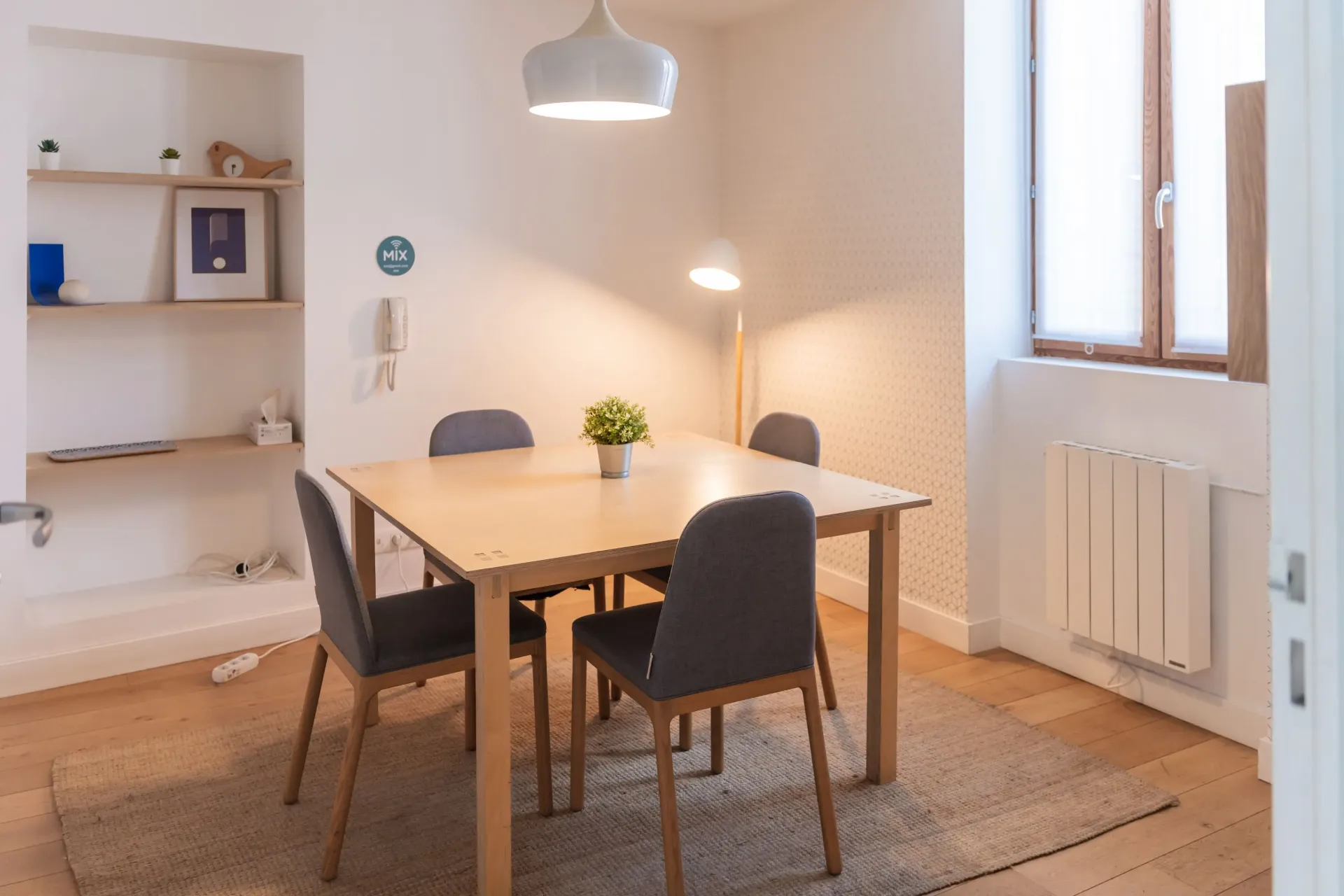 Bureau Bleu (1-2 pers)